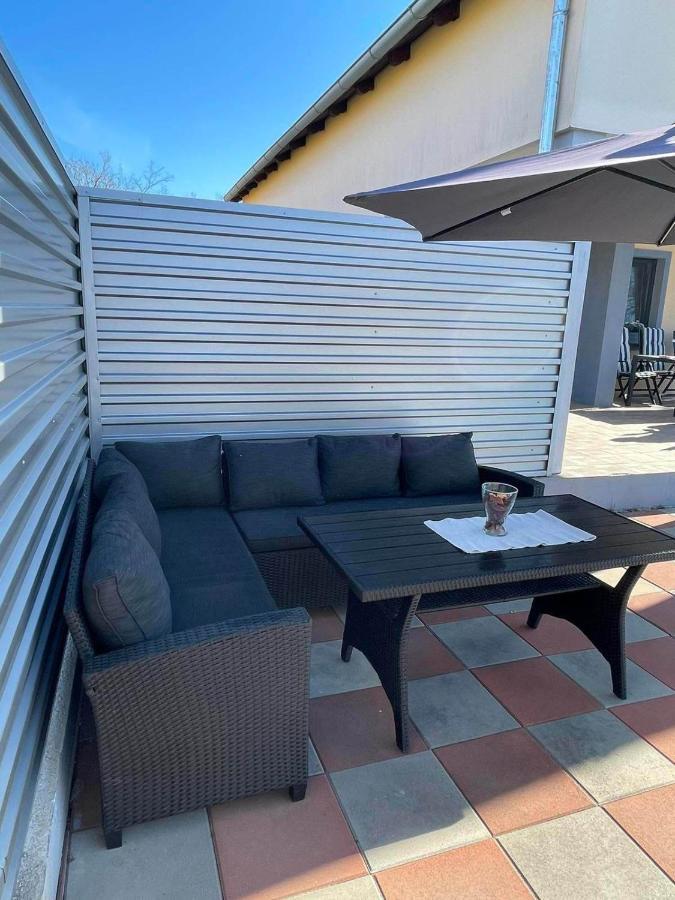 Holiday Home Lucija Sveti Filip i Jakov Exteriör bild